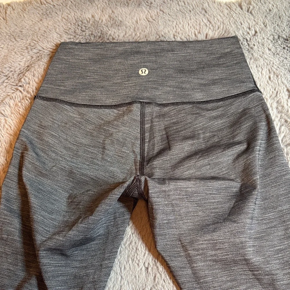 lululemon athletica Charcoal High-Rise Leggings Size 4 - Picture 3 of 6